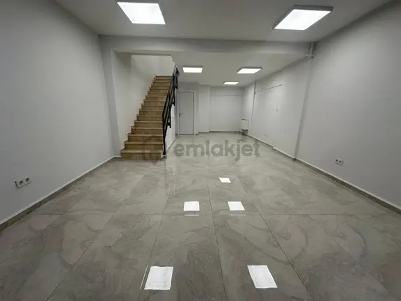 Em-of Emlak'tan Giriş Kat 100 M2 Full Yapılı Kiralık İş Yeri 2