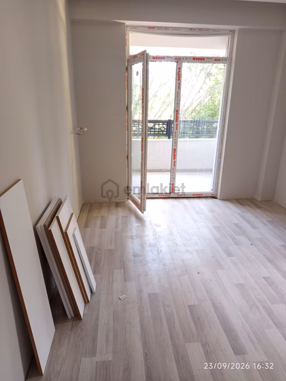 Dadaşkentte Sıfır 1+1 Lüks Daire 1