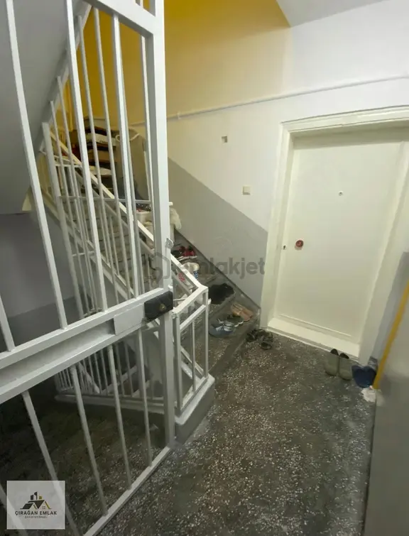 Çırağan Emlak'tan Hayriye Mahallesi Bakımlı 3+1 Daire 2