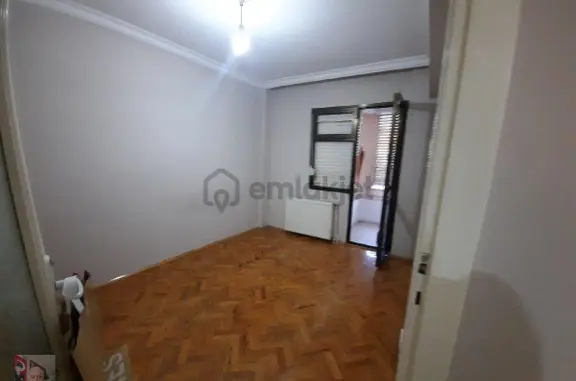 Poligon Metroa 3 Dk. Düz Ayak Kiralık Ara Kat 3+1 2