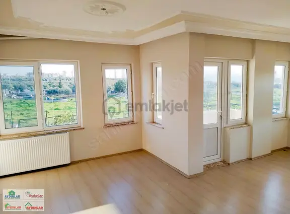 Şehir Hastanesi Yakınında Site İçinde 3 Katlı Müstakil Bahçeli 2