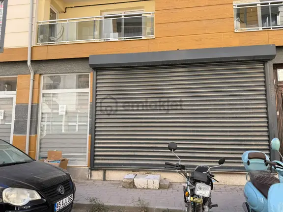 Zeki Emlak'tan Muradiye Mahallesinde Satılık Dükkan 2
