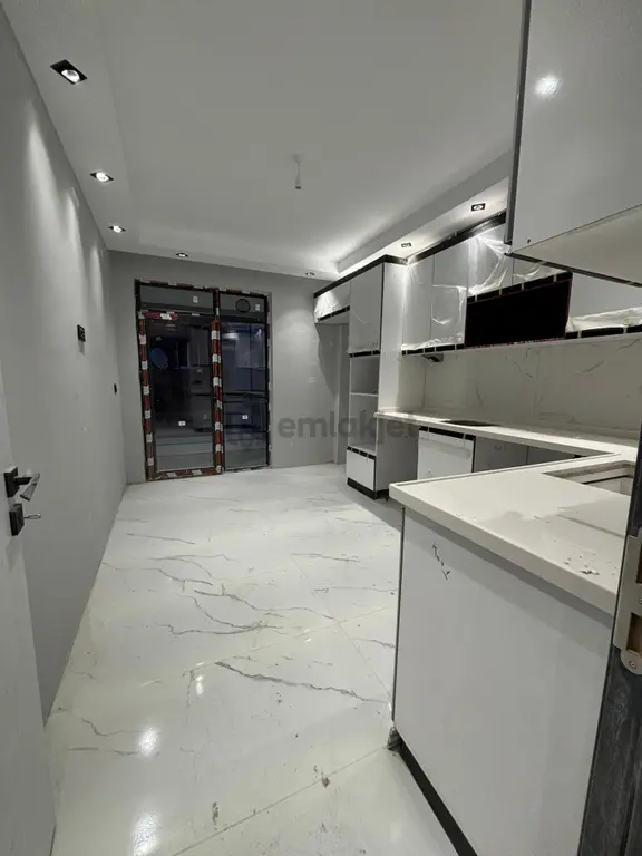 Estorıa'dan Ertaş Cd Yanı Y.ısıtma Çift Balkonlu Sıfır 3+1 Daire 2