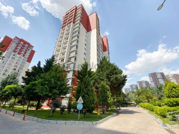 Kc Göksupark Konutları E.blokta 3.kat Satılık 4+1 Daire 1