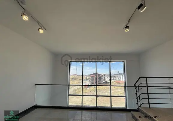 Alaçatı'dan Teraslı Dubleks 2+1 Kiralık Daire 2