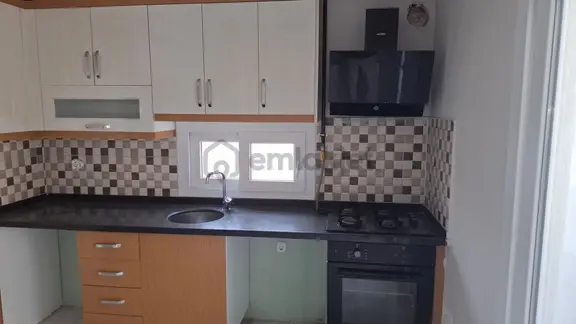 Evin Klavuzdan 3+1 Yüzüncü Yıl Da Doğalgazlı Kapalı Mutfak Ankestra 25000tl.. 1