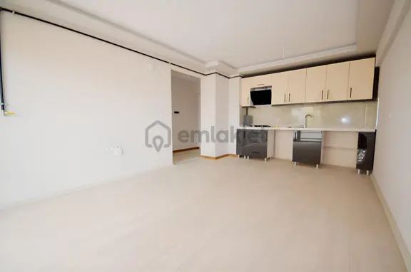 Altınşah Emlak'tan Üniversiteye Yakın Oturuma Hazır Sıfır 1+1 1