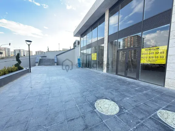 Altınşah'tan İşlek Bulvar Üzerinde Kiralık Dükkan 1