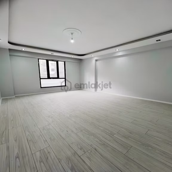 Çerkezköy İstasyon Mah. Havuzlu Site İçi Lüx 2+1 110m2 Fırsat 2