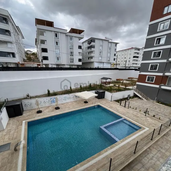Çerkezköy İstasyon Mah. Havuzlu Site İçi Lüx 2+1 110m2 Fırsat 1