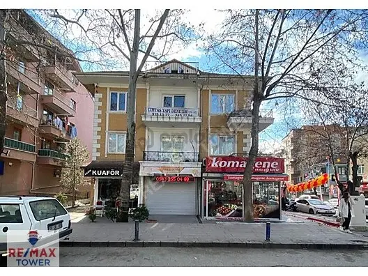 Yenimahalle Ragıp Tüzün Mah. Akın Caddesinde Komple Satılık Bina 1