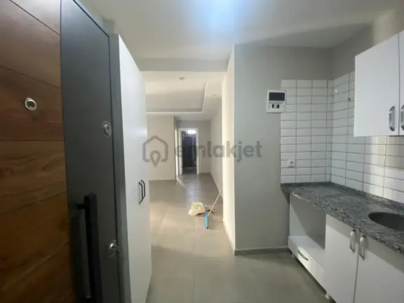 Rw Budur'dan Merkez Mahallesinde Kiralık 1+1 Daire 1