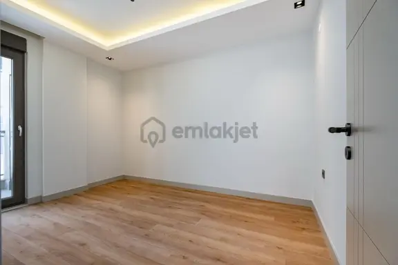 Muratpaşa Üçgen Mahallesinde Sıfır Binada 140 M² 3+1 Satılık 2