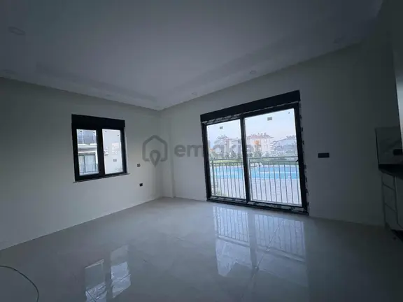 Manavgat/ılıca'da Havuzlu Sitede Kiralık Sıfır 1+1 Daire 2