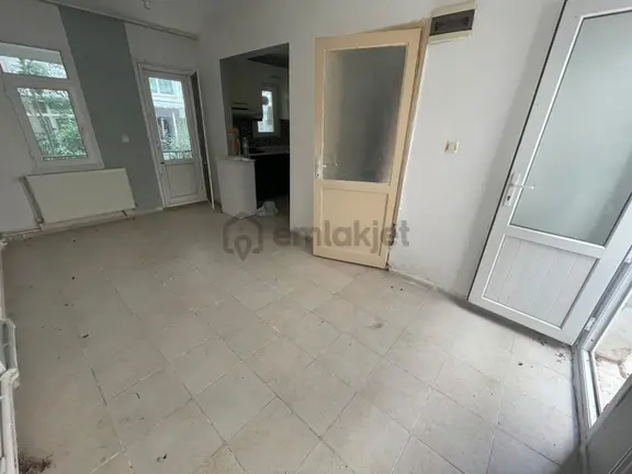Bornova Evka 3te Fırsat Kombili Kiralık 3+1 Triplex 1