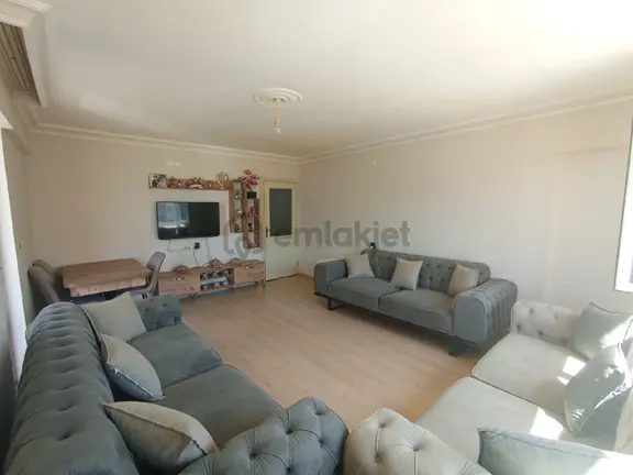 Yükseltepe Mah Satılık 3+1 Yapılı Geniş Ferah Daire 2