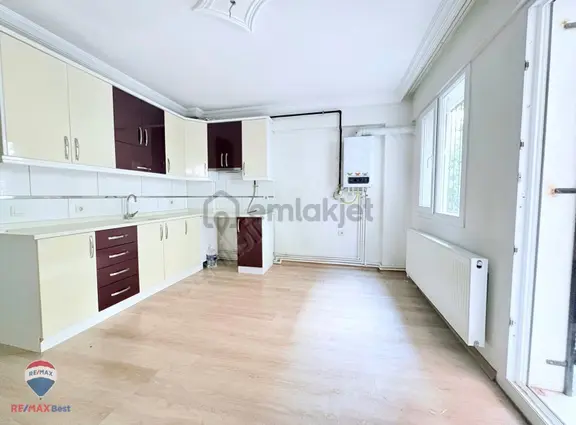 84 Şemıkler Merkez'de Kıralık 1+1 Daıre 1