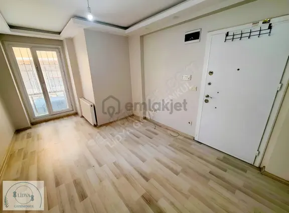 Kayışdağı Mah. Merkezi Lokasyonda Yüksek Giriş 1+1 2