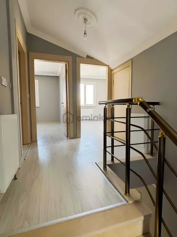 Çayırova Özgürlük Mahallesin De Satılık 4+1 Dublex Daire 2