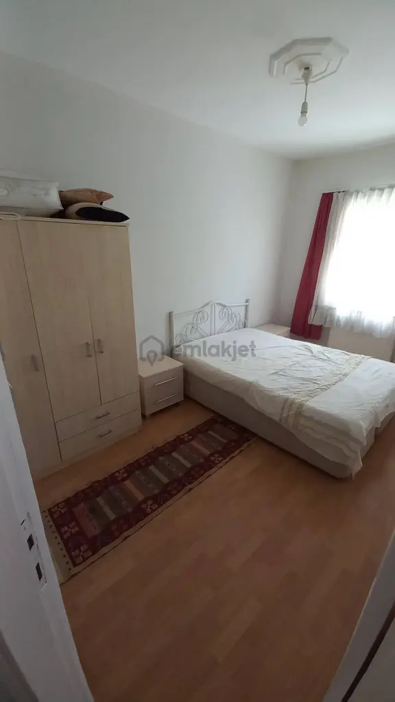 Şişli Harbiyede Kiralık Kısmen Esyalı 2+1 Daire 2