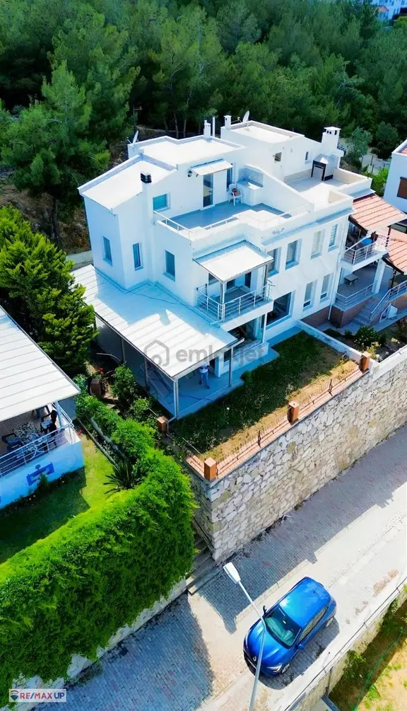 Ar Ko Sitesinde Eşyalı Kiralık Villa 1