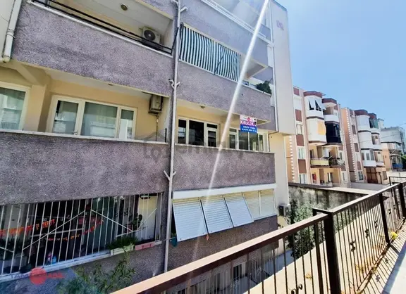 Bergama Bahçelievlerde Merkezi Konumda 3+1 Kiralık Daire 1