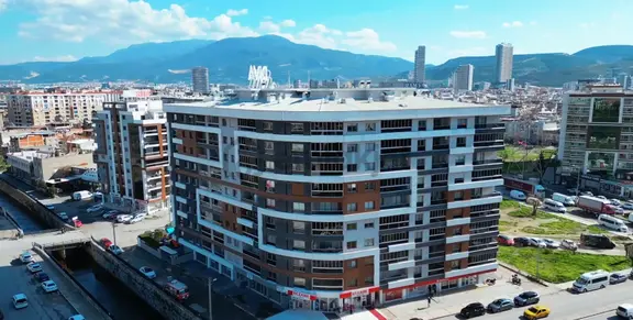 Bornova Bahçeşehir Koleji Karşısı 135 M2 Kiralık Dükkan 1