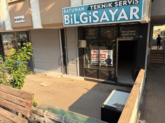 Dokuma Özgürlük Mah. Tevfik Fikret Cad Üzeri Satılık 25m² Dükkan 2