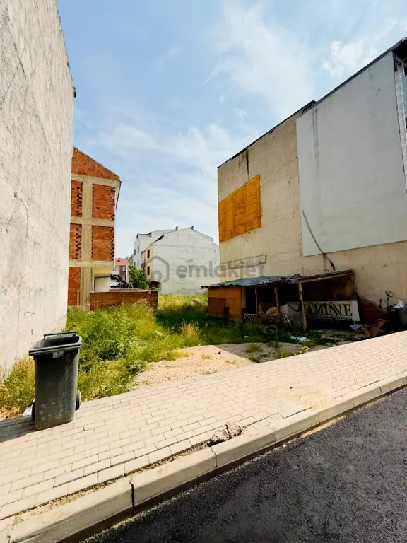 Atlas'tan | İnegöl Kozluca Yolunda 3 Kat İmarlı 151 M² Satılık Arsa 1