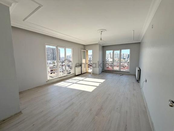 Merkezi Konumda Asansörlü, Otoparklı 4+2 Dubleks Daire 1