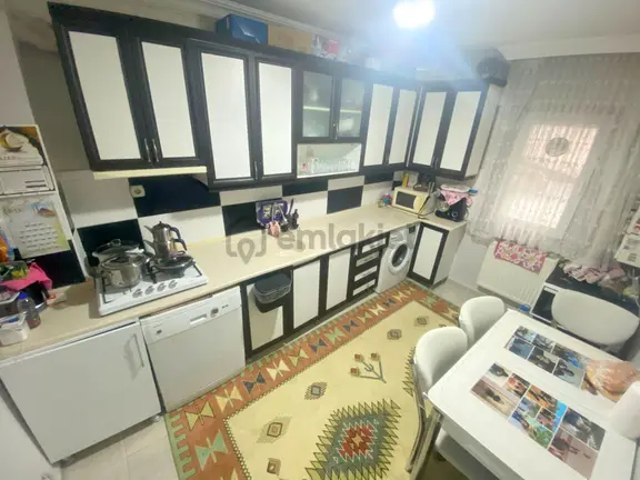 Hemdem Gayrimenkul'den Topçu'da Merkezi Konumda 3+1 Satılık Daire 2