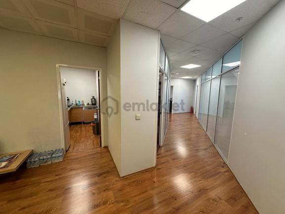 Koza Plaza'da Lüks Bölmeli Masrafsız 352 M2 Kiralık Plaza Katı 2
