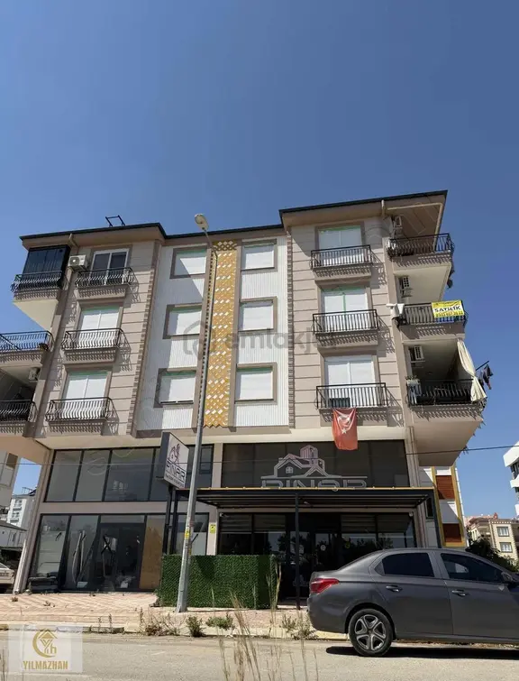 Tranvay Çok Yakın Önü Açık Ferah 2+1 Satılık Daire 1