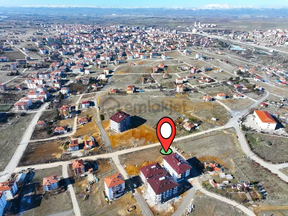 Ankara Akyurt'ta 580m2/4kat İmarlı 12 Dairelik Müteahhitlik Arsa 1