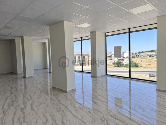 Hakev'den Erdemoğlu'nda Köşe Başı Kiralık 85 M2 Dükkan 2