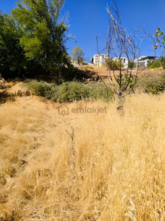 Hakev'den Satılık Şehrin Merkezinde 545 M2 Arazi 2