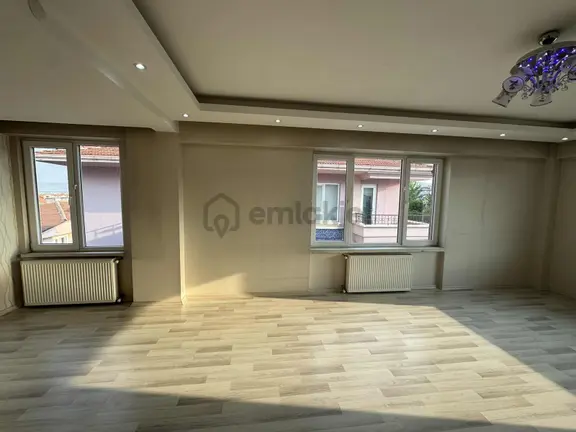 Sağlam Emlaktan Fatihte Kiralık Lüks 5+1dubleks Daire 2
