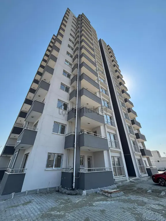 Arzu Emlak'tan Sarı Hamzalı Mahalesinde Sasa Fabrikası Yanında 1