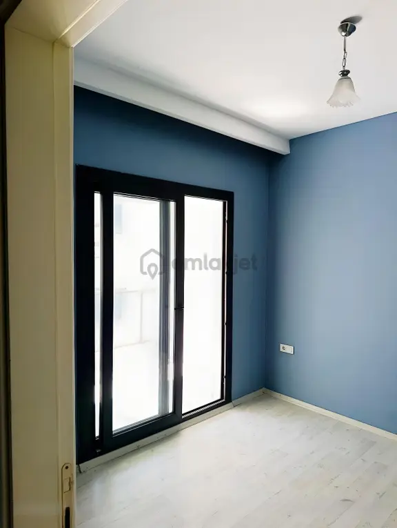 Kuşadası Değirmender'de Havuzlu Site'de 2+1 Kiralık Daire 2