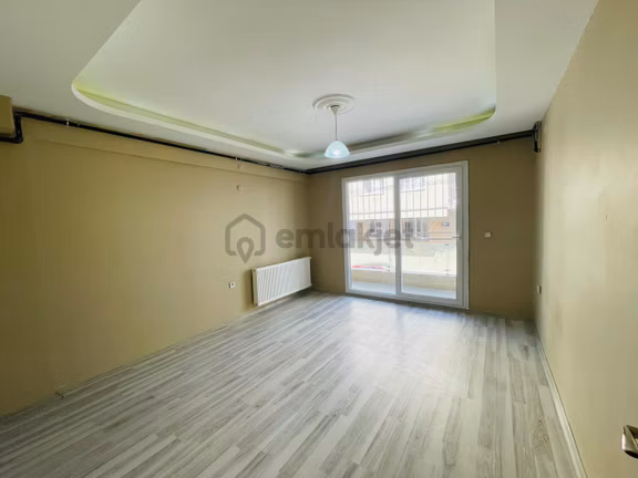 Ordu Caddesi Yak. 2+1 Lüx Doğalgazlı 10 Senelik Daire 1