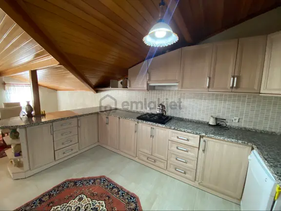 Menteşeoğlu Mahallesinde Eşyalı Kiralık 3+1 Daire 2