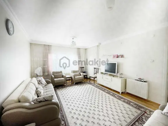 Buca Karanfil Mah Arakat Geniş 3+1 Cift Cephe Satılık Daire 2