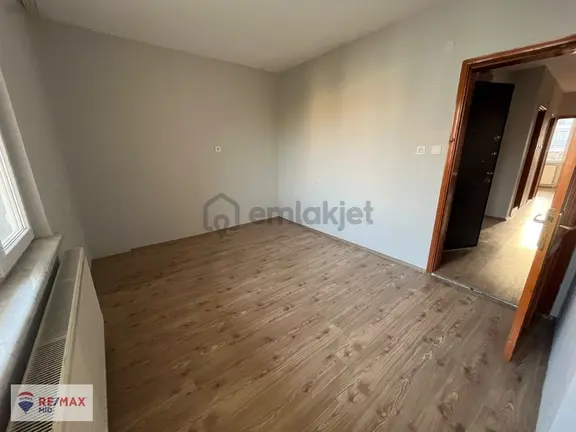 Remax Mıd 'den Toygar Mah. 3+1 Kıralık Daıre 1