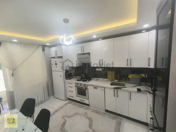Rota Emlak 'tan Satılık İçi Çok Güzel Yapılmış Daire 2