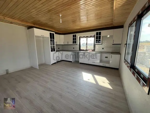 Lidya'dan Sarıkaya'da 440 M2 Arsa Ve Ruhsatlı Sıfır Müstakil Ev 1
