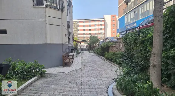 Dokuz Eylül Üniversite Karşısı Fuul Tadilatlı Satılık 3+1 Daire 1