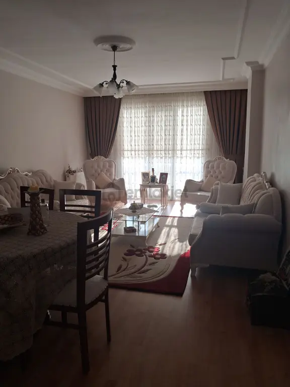 Edirne Uzunköprü Cumhuriyet Mahallesinde 2+1 Kiralık Bakımlı Daire 2