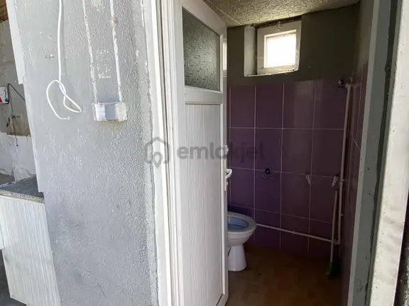 Yenigöl'de 130 M2 Kiralık Depo 2