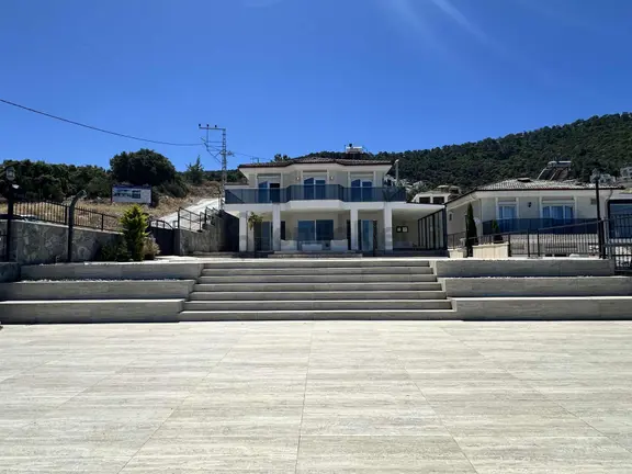 Aydın Didim Akbük Deniz Manzaralı Havuzlu Villa 4+1 1