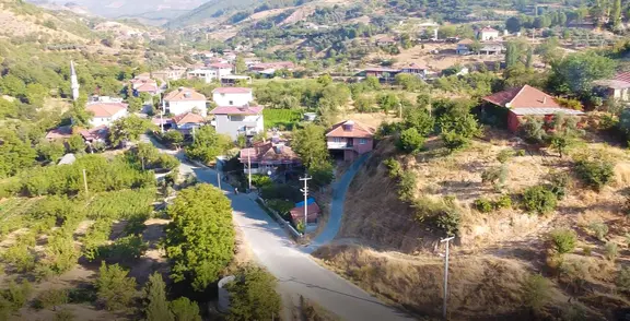 Aşağıyakacık (avra'da) Elektrik Suyu Bulunan Bahçe 2